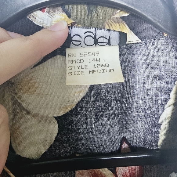 Leger Vintage Lightweight Hawaiian Crop Button Down - Picture 6 of 6